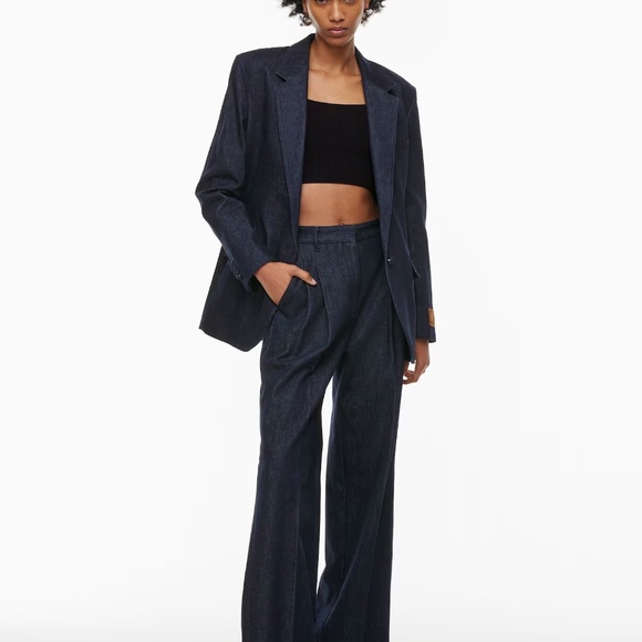 Aritzia Sculpt Knit Squareneck Top – Black (XS) - Picture 6 of 11